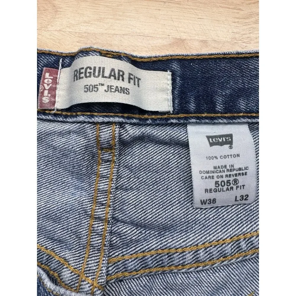Levis 505 Regular Fit Straight Leg Vintage Denim Distressed Jeans Mens 36x32 Y2K
